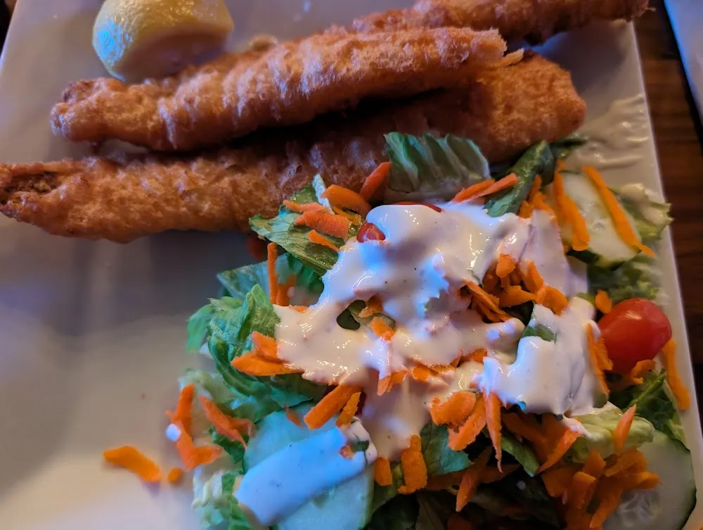 Fish and Chips w Salad